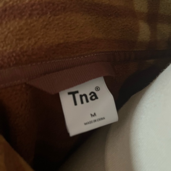 Almost new polar sweater with zip. - Picture 3 of 3